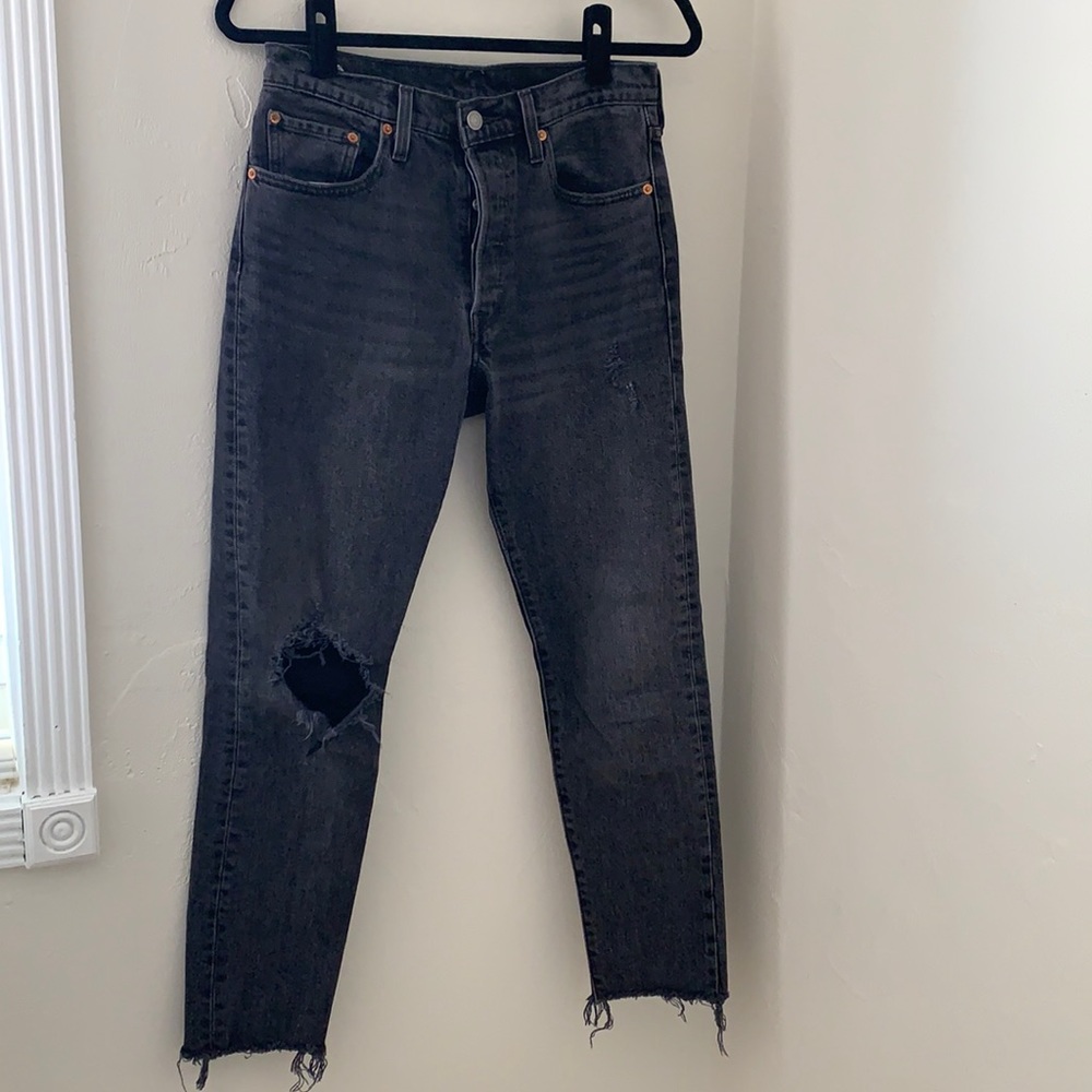 Levi 501 Jeans in Black Distressed Denim W27 L28
